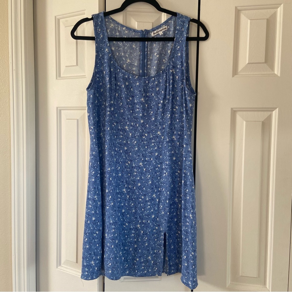 Reformation Noha Blue Floral Dress in size 10